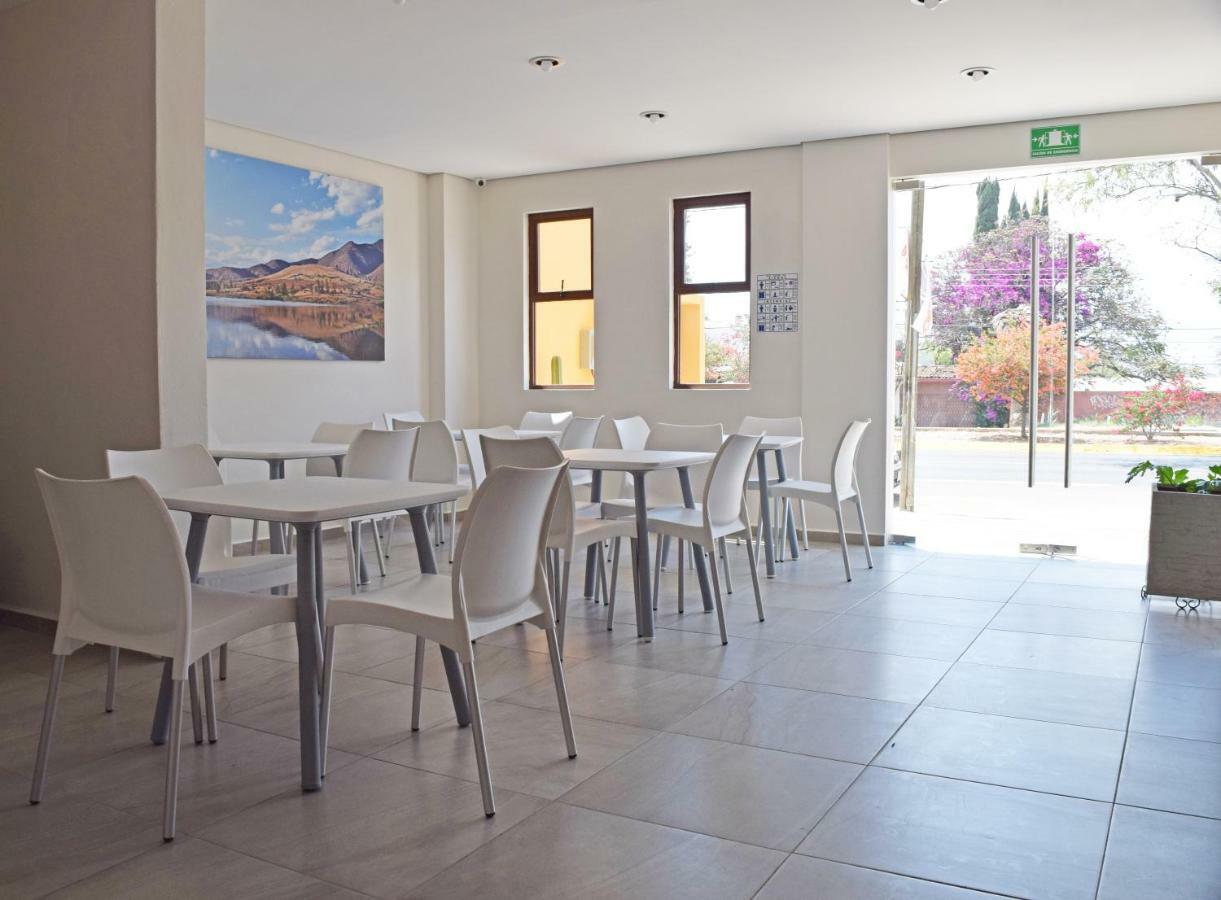 Hotel Guiva Aeropuerto Oaxaca Extérieur photo
